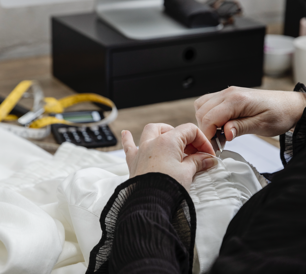 How to Find Reliable Clothing Manufacturers